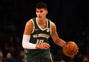 Επιστρέφει στη θυγατρική των Μπακς ο Καλαϊτζάκης