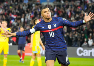 Εγραψε ιστορία ο Εμπαπέ