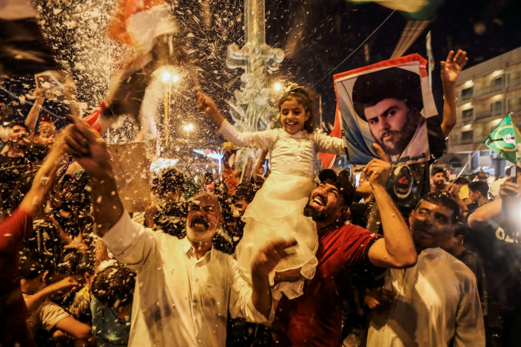 Ιράκ – Το κίνημα του σιίτη ηγέτη Μοκτάντα Σαντρ νικητής των βουλευτικών εκλογών