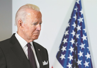 Τζο Μπάιντεν, όπως λέμε… Ντόναλντ Τραμπ