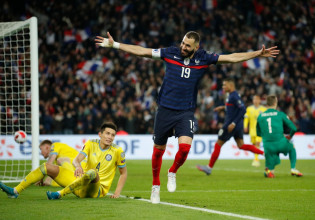 «Πάρτι» με μυθικό Εμπαπέ η Γαλλία (8-0) – «Αυτοκτόνησε» η Ολλανδία (2-2, vids)