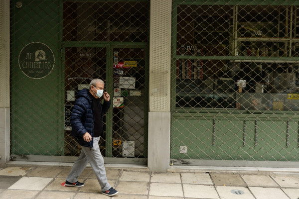 Παπαευαγγέλου – Θα χρειαστούν εβδομάδες για να δούμε μείωση των θανάτων – Στο 88% η πληρότητα στις ΜΕΘ