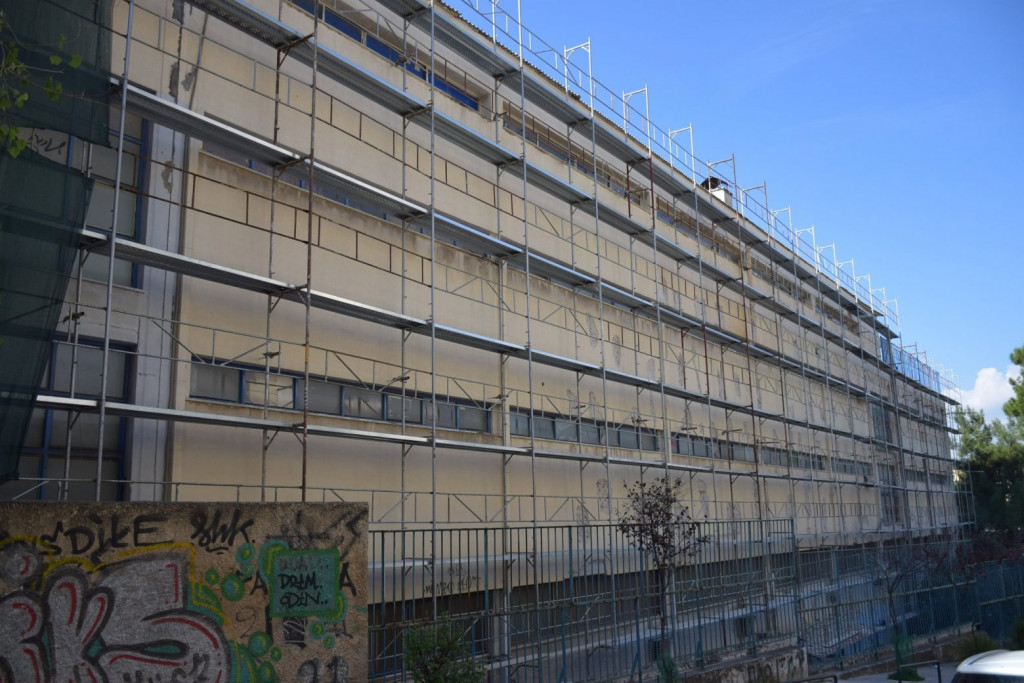 Νέα Ιωνία-Εργασίες μεγάλης κλίμακας σε σχολείο εν ώρα μαθήματος