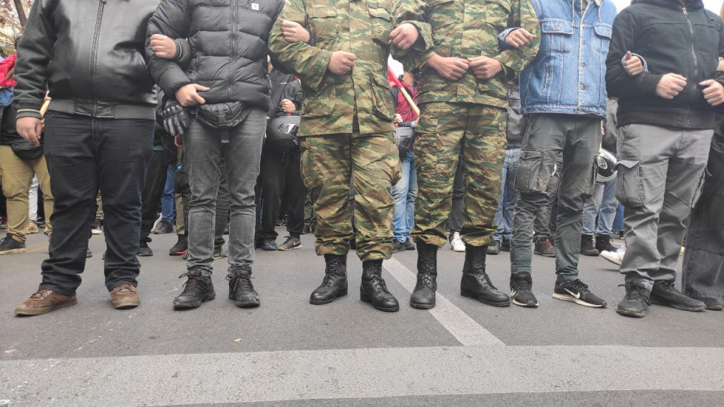 ΚΝΕ – Να ανακληθεί άμεσα η απαράδεκτη τιμωρία στον στρατιώτη, ο οποίος συμμετείχε στην φετινή πορεία του Πολυτεχνείου