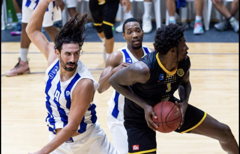 Διασωληνωμένος με αιμάτωμα στον εγκέφαλο μπασκετμπολίστας μετά από συμπλοκή σε κλαμπ