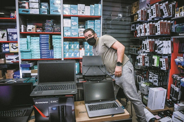Χρόνιος γκατζετάκιας σε τελικό στάδιο