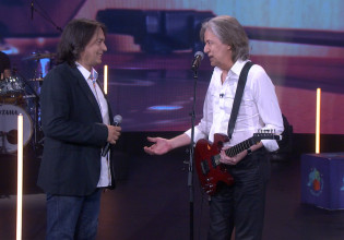 Σπίτι με το MEGA – «Ο Αχιλλέας από το Κάιρο» στην πιο συγκινητική στιγμή της βραδιάς