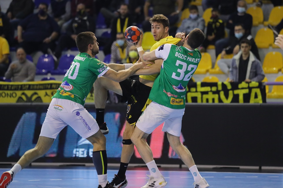 Ήττα για την ΑΕΚ (30-27)