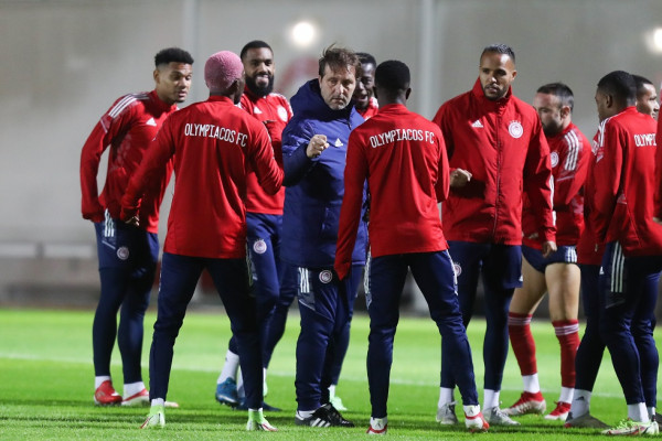 Η αποστολή του Ολυμπιακού για Φενέρ