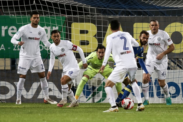 Γκουτσίδης – «Ήταν ανεξήγητο το πόσο εύκολα δεχόμασταν τα γκολ»