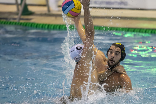 Εύκολα η ΑΕΚ (16-7)