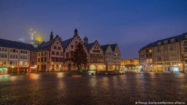 Ο Σταϊνμάιερ προειδοποιεί για lockdown