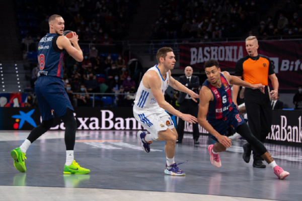 Εύκολα η Ρεάλ (88-60)