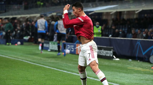 Μια ομάδα μόνος του ο Ρονάλντο – Λύτρωσε ξανά την Γιουνάιτεντ με δύο γκολ (2-2)