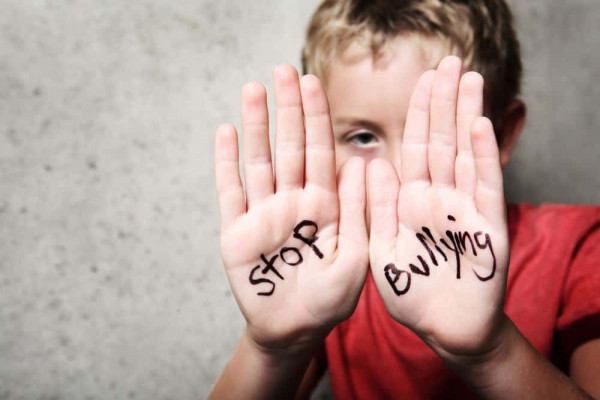 Αγρίνιο – 13χρονος μαθητής δέχτηκε bullying – Συμμαθητές του ανέβασαν βίντεο με τον ξυλοδαρμό του στο TikTok