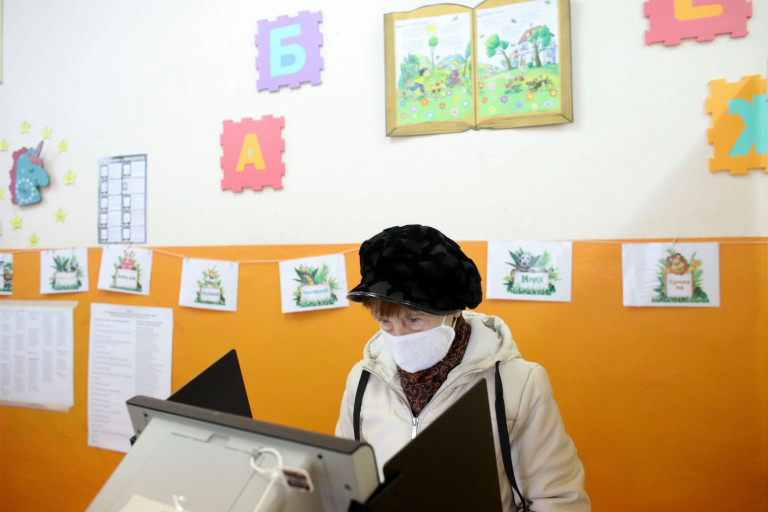 Βουλγαρία – Τρίτη εκλογική αναμέτρηση μέσα στο 2021 – Στη δίνη του κοροναϊού η χώρα