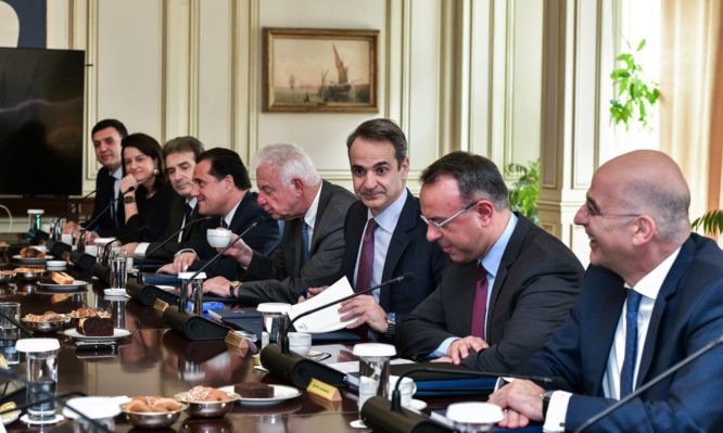 Editorial To Vima: The same mistakes