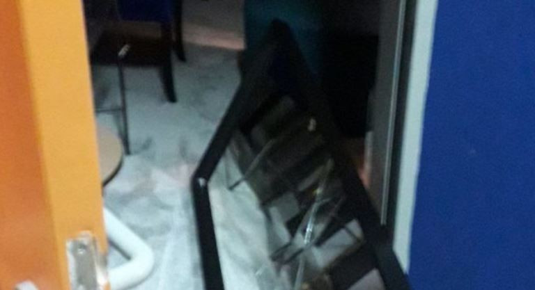 Γαλάτσι: Διάρρηξη στο καμαρίνι γνωστού παρουσιαστή – «Πάλι καλά που δεν έπαθε κανείς κάτι»