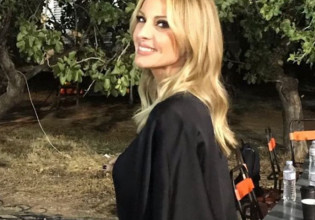 Πέγκυ Ζήνα – «Επέλεξα να κρατήσω το καμαρίνι του Γιάννη Πάριου»