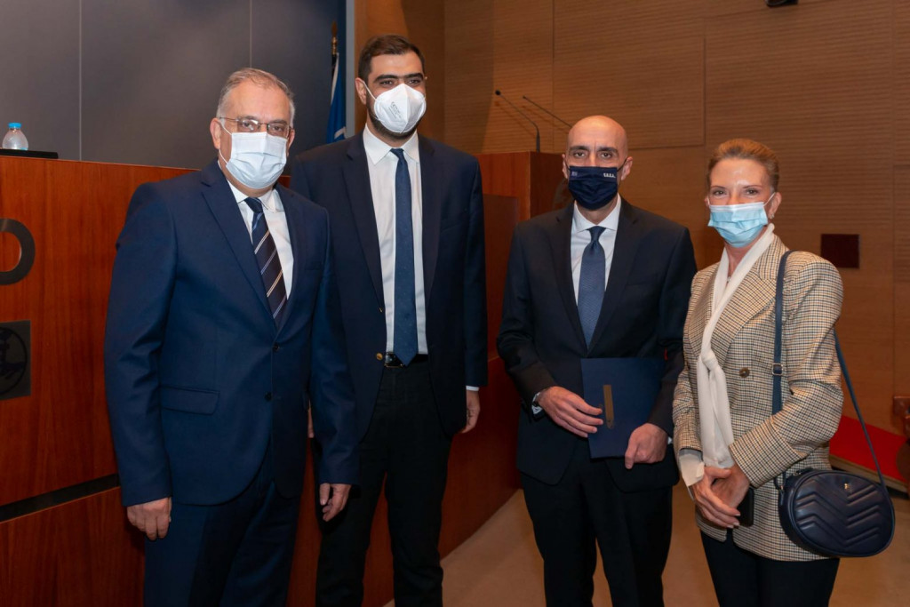 Τρεις δράσεις για τη βία κατά των γυναικών