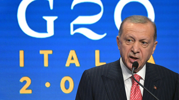 Erdogan under fire from opposition, Turkish media over American fighter jets deal ‘fiasco’