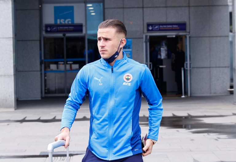 Έφτασε στην Αθήνα η Φενέρμπαχτσε