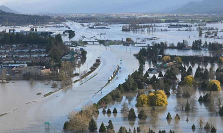 Καναδάς – Τουλάχιστον τέσσερις νεκροί και ένας αγνοούμενος από τις πλημμύρες