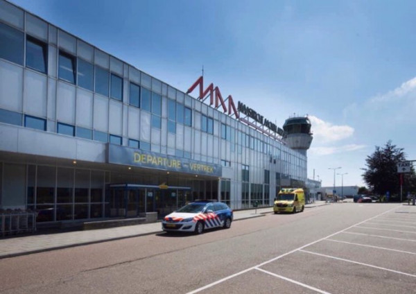 Ολλανδία – Εκκενώθηκε το αεροδρόμιο του Μάαστριχτ λόγω απειλής για βόμβα