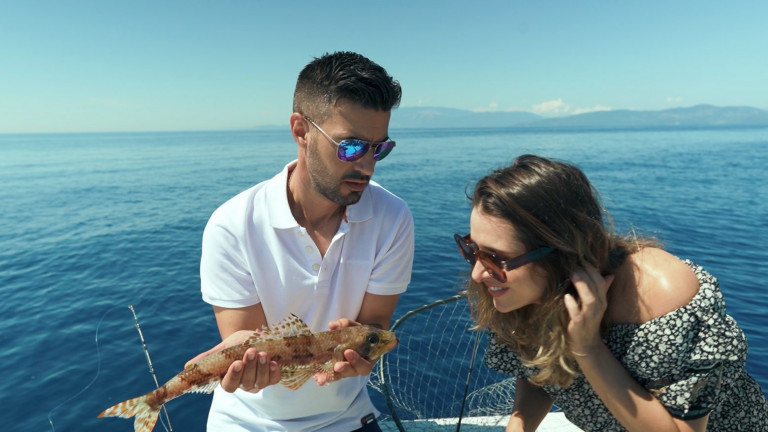Fishy – Ο Γιάννης Τσιμιτσέλης και η Βασιλική Τρουφάκου ψαρεύουν στα ανοιχτά της Λευκάδας