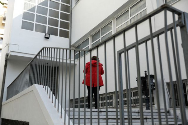 Καισαριανή – Επεσαν σοβάδες σε δημοτικό σχολείο – Παρέμβαση εισαγγελέα