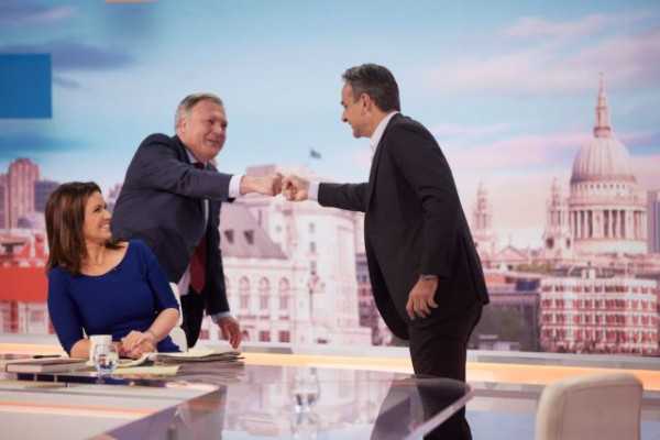 Μητσοτάκης – Πώς σχολίασαν οι Βρετανοί τη συνέντευξή του στο ITV