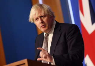 Βρετανία – Στόχος να κάνουν όλοι οι ενήλικοι την αναμνηστική δόση