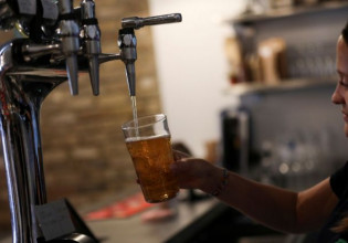 Μπύρα – Γιατί αναμένεται να ανέβουν οι τιμές και σε ποιο είδος