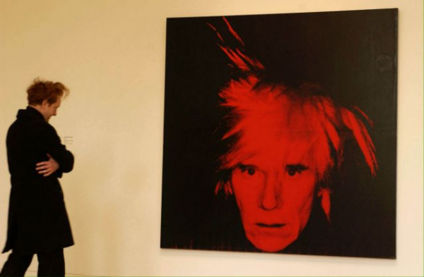 Στο θεατρικό σανίδι η ζωή του Άντι Γουόρχολ – Ποιος θα υποδυθεί τον βασιλιά της pop art;