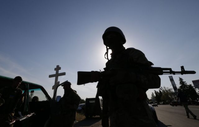 ΝΑΤΟ – Ανησυχία για πιθανή εισβολή της Ρωσίας στην Ουκρανία – Εκατό χιλιάδες στρατιώτες στα σύνορα
