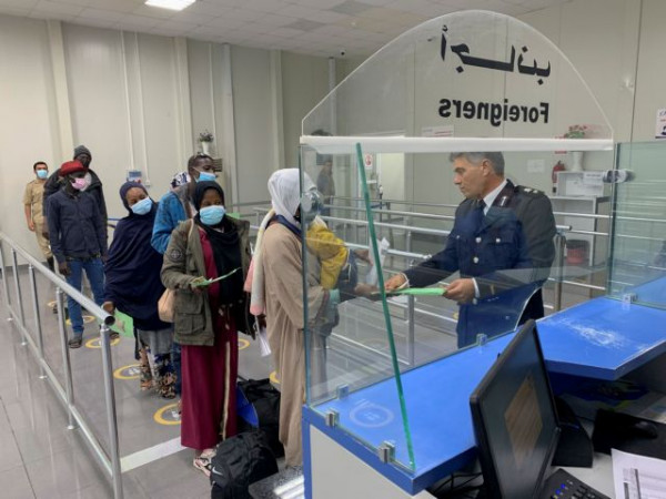 Λιβύη – Αντιδράσεις για την υποψηφιότητα Καντάφι και Χάφταρ στις προεδρικές εκλογές