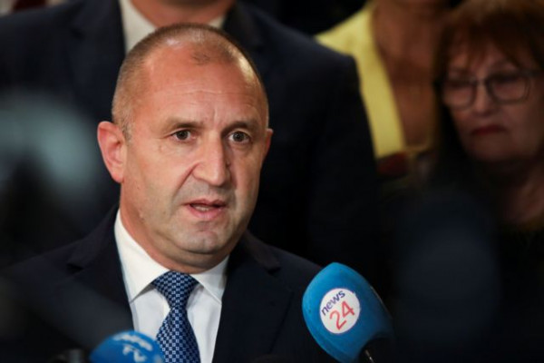 Βουλγαρία – Προεδρικές εκλογές – Ανανέωση θητείας για τον Ρούμεν Ράντεφ