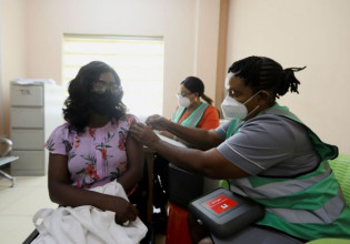 Παραλλαγή Όμικρον – Η νέα μετάλλαξη είναι εισαγόμενη από άλλη χώρα – Τι λέει Έλληνας που ζει στη Μποτσουάνα