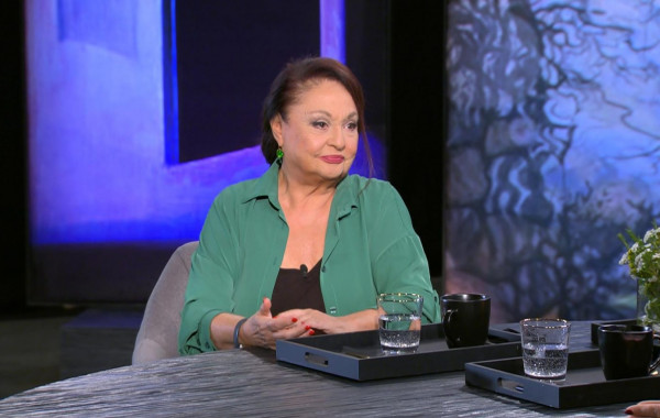 Μίρκα Παπακωνσταντίνου – Ήταν δύσκολο να είμαι με τον Φρέντυ Γερμανό – Χάζευα όταν τον παρακολουθούσα