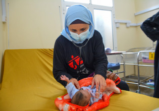 Υεμένη – Πέντε ιστορίες γυναικών στο in.gr πώς είναι να φέρνεις στον κόσμο μία ζωή σε μία εμπόλεμη ζώνη