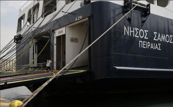 Χίος – Πρόσκρουση επιβατηγού πλοίου στο λιμάνι – Δεν έχουν αναφερθεί τραυματισμοί