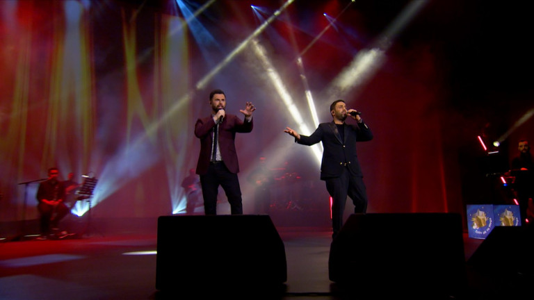 Σπίτι με το MEGA – Ο Γιώργος Γιαννιάς και η παρέα του «έβαλαν φωτιά» στο Σαββατόβραδο