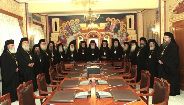 Orthodox Church of Greece urges faithful to take COVID-19 rapid test before attending services