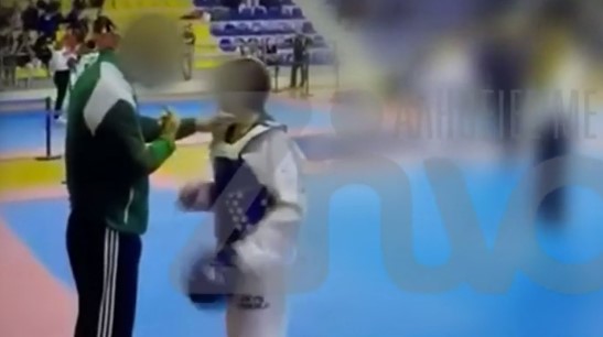 Προπονητής τζούντο - Σάλος με βίντεο που χαστουκίζει 13χρονη αθλήτρια - «Είμαι σαν πατέρας της, μπατσούλες έριξα»