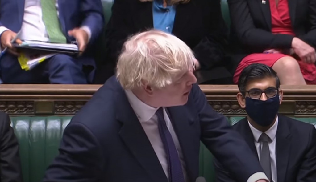 Βρετανία – Ο πρόεδρος της Βουλής κατσαδιάζει τον Τζόνσον – «Κάτσε κάτω, εδώ κουμάντο κάνω εγώ»