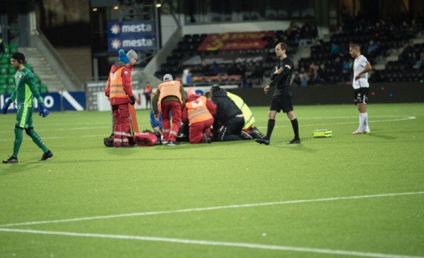 Νορβηγία - Ποδοσφαιριστής κατέρρευσε την ώρα του αγώνα
