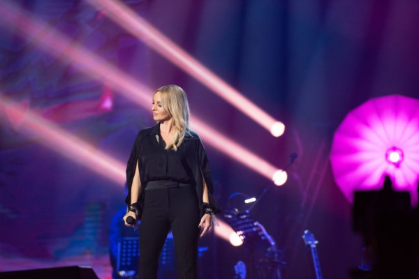 Σπίτι με το MEGA – Η Πέγκυ Ζήνα σε μια βραδιά-έκπληξη – Δείτε πρώτοι μουσικά αποσπάσματα