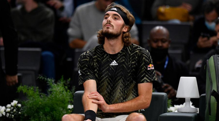 ATP Finals – Αποσύρθηκε ο Τσιτσιπάς