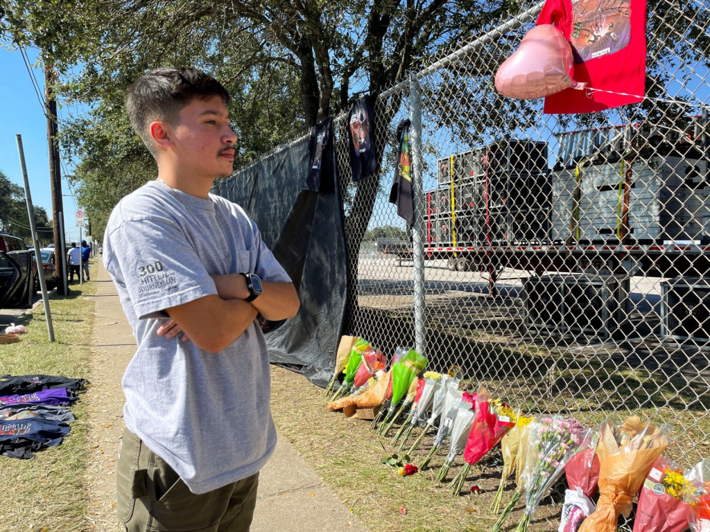 Τέξας – Η Αστυνομία ψάχνει τα αίτια της ασύλληπτης τραγωδίας στη συναυλία του Τράβις Σκοτ – Τα μέχρι τώρα στοιχεία