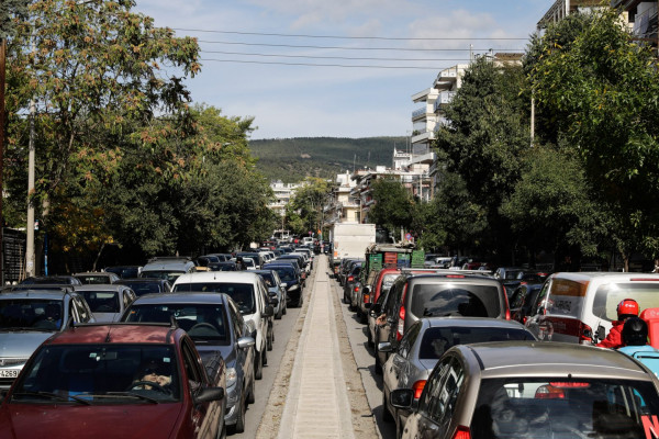 Θεσσαλονίκη – Κλήσεις για παράνομη στάθμευση από το 1998 αποστέλλονται σε πολίτες